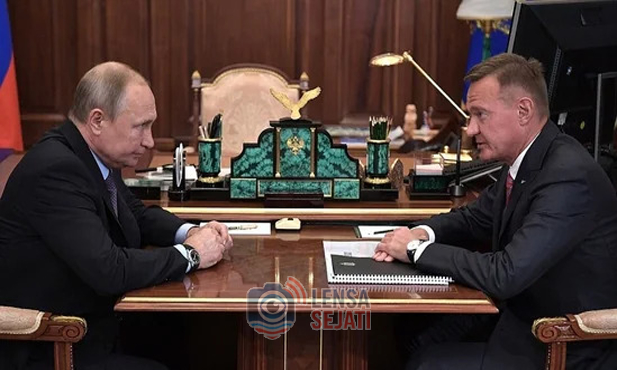 Vladimir Putin Pecat Menteri Rusia