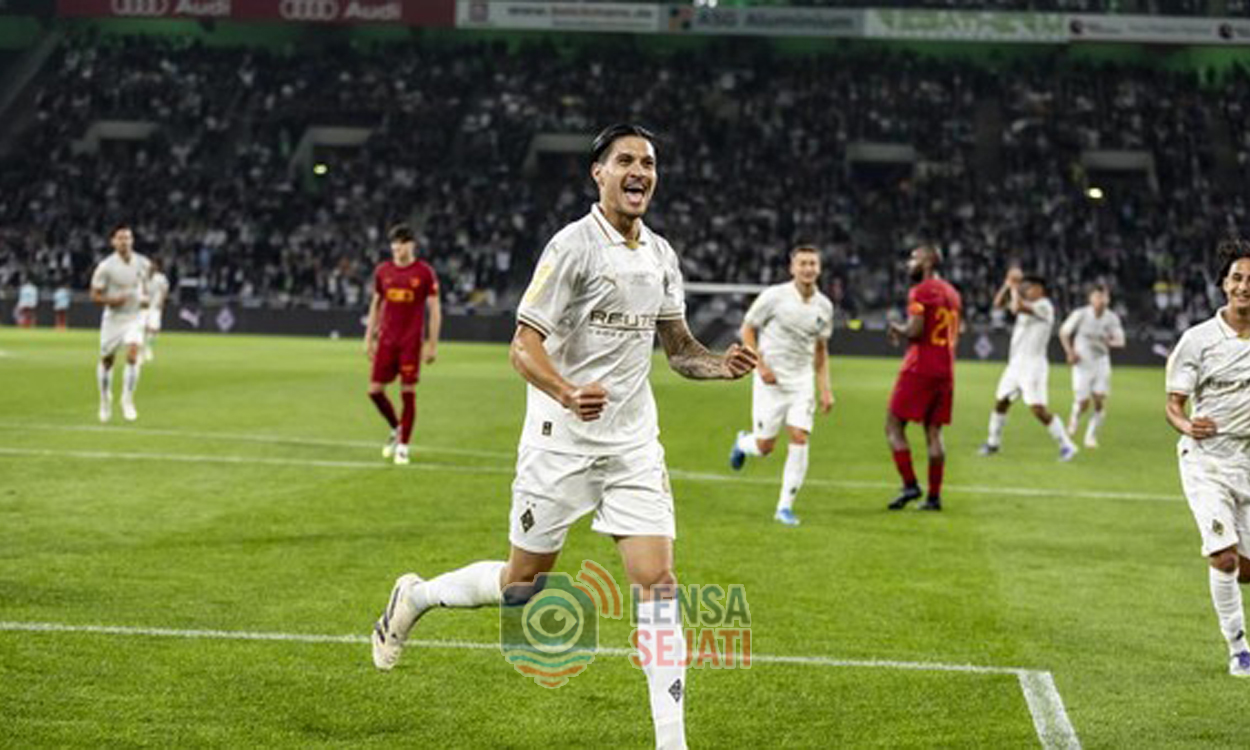 Kevin Diks Cetak Gol Debut Pertama Bersama Monchengladbach